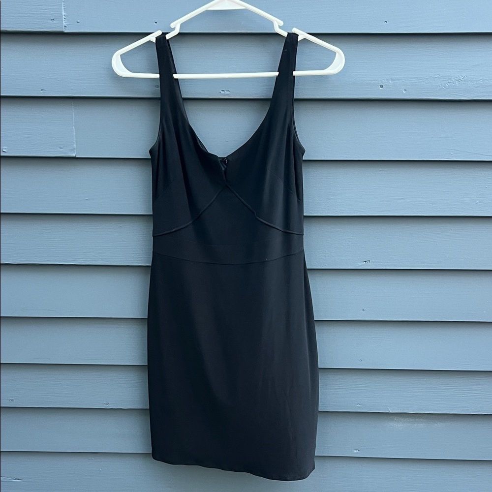 Elegant Black Sleeveless Dress